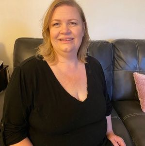 Meet your Posher, Phoebe